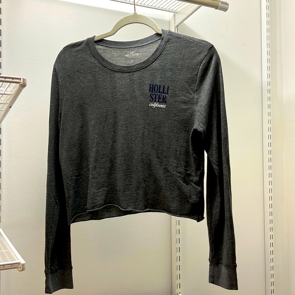 Hollister Grey Long Sleeved Crop Top, XS